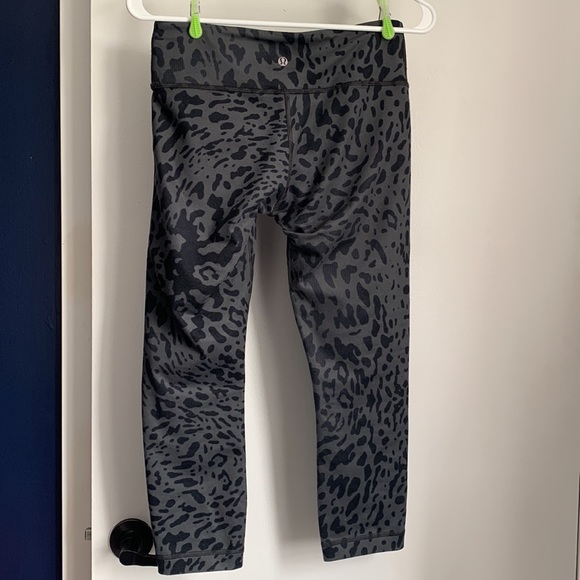 LULULEMON Wunder Under Crop Leggings size 6 - Picture 3 of 11